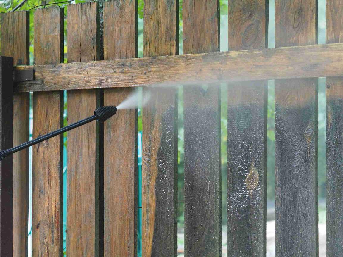 Fence and deck power washing and restoration Yuma AZ